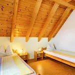 Beutenmuehle Straussenfarm Dach شقة *