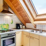 Beutenmuehle Straussenfarm Dach شقة