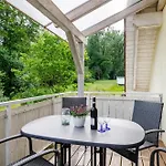 Beutenmuehle Straussenfarm Dach شقة