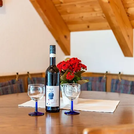 Beutenmuehle Straussenfarm Dach *