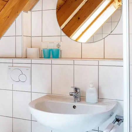 Beutenmuehle Straussenfarm Dach *