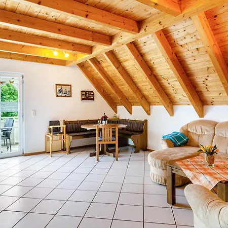 Beutenmuehle Straussenfarm Dach Апартаменты *